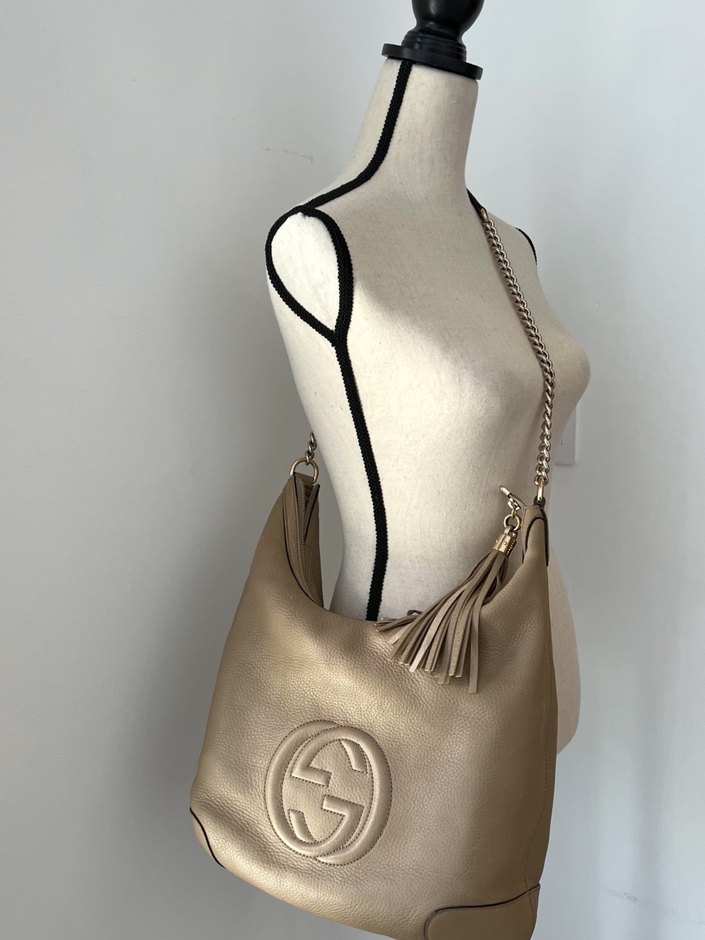 Gucci Soho Leather Hobo Bag in Metallic Taupe